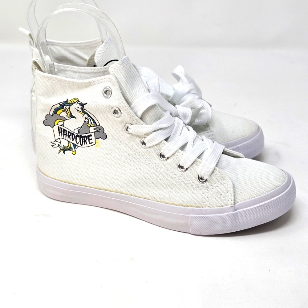 Hot Topic ✦ Canvas High-Top Sneakers ✦ Unicorn Graphic Lace-Up Pull Tab Sz 7 NWT